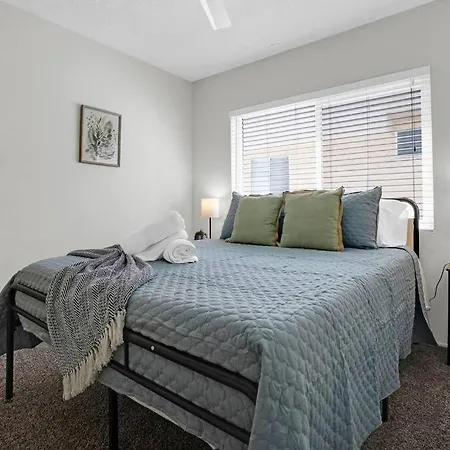 6Th Haven, Arcade, King Bed, Games, 1 Mile To Beaches Long Beach Exterior photo