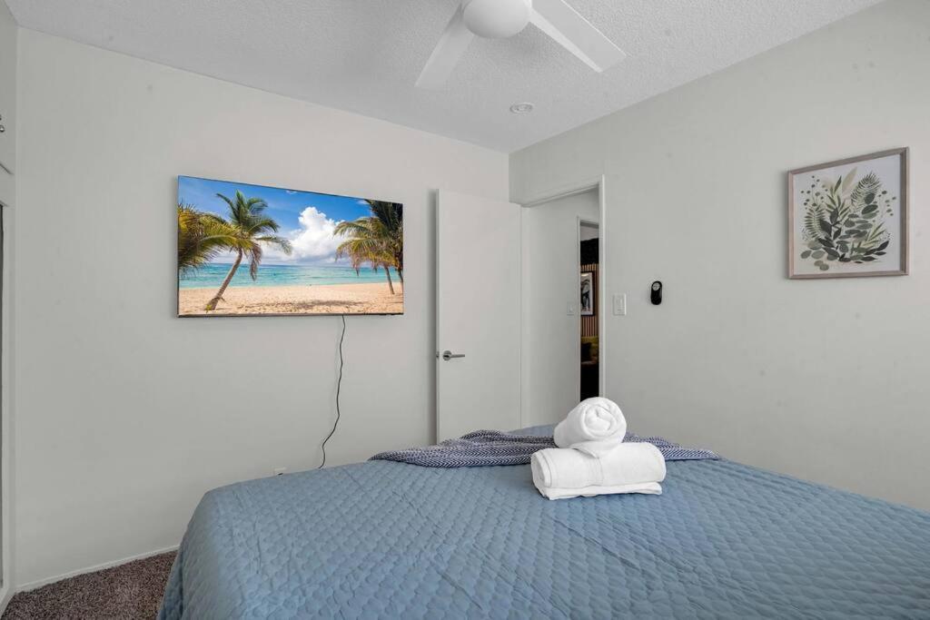 6th Haven, Arcade, King Bed, Games, 1 Mile To Beaches * Long Beach