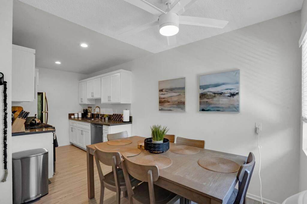 6th Haven, Arcade, King Bed, Games, 1 Mile To Beaches
